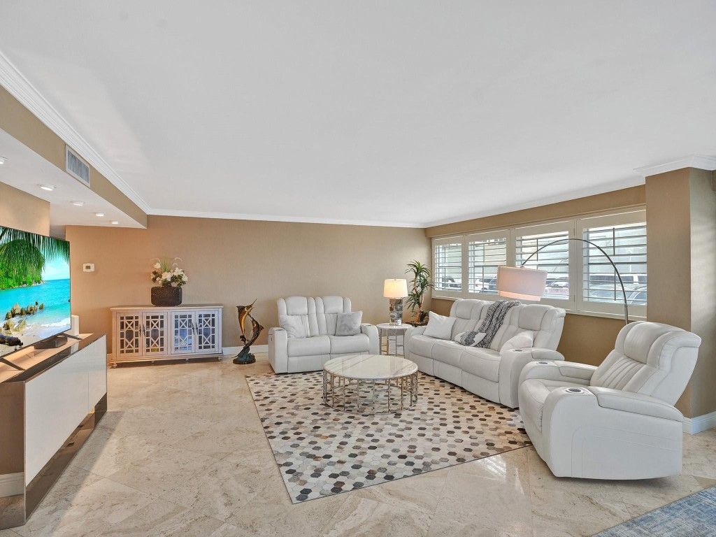 3430 Galt Ocean Drive, Unit 106, Fort Lauderdale, FL 33308 Photo