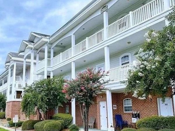 8913 Meadow Vista Road, Charlotte, NC 28213