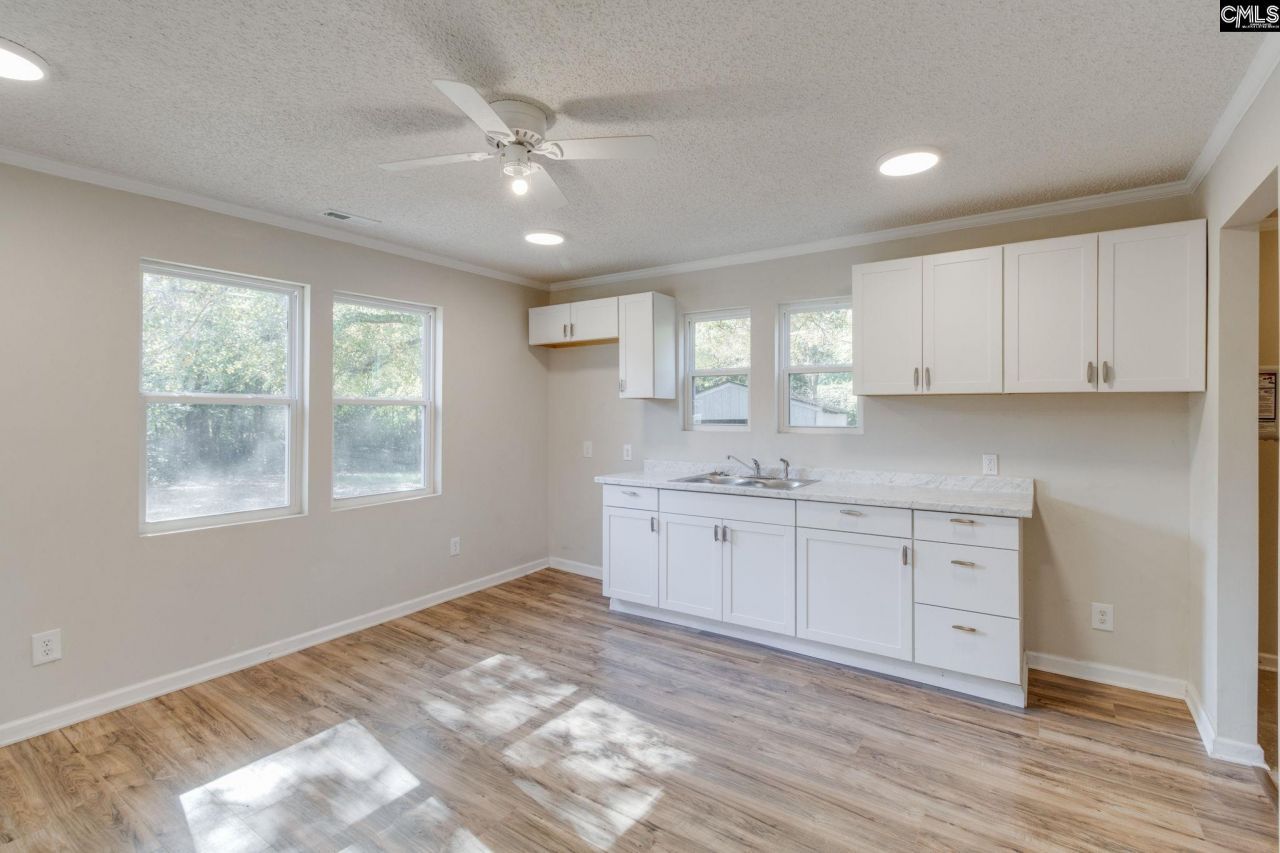 5793 Lockhart Road  Photo 12