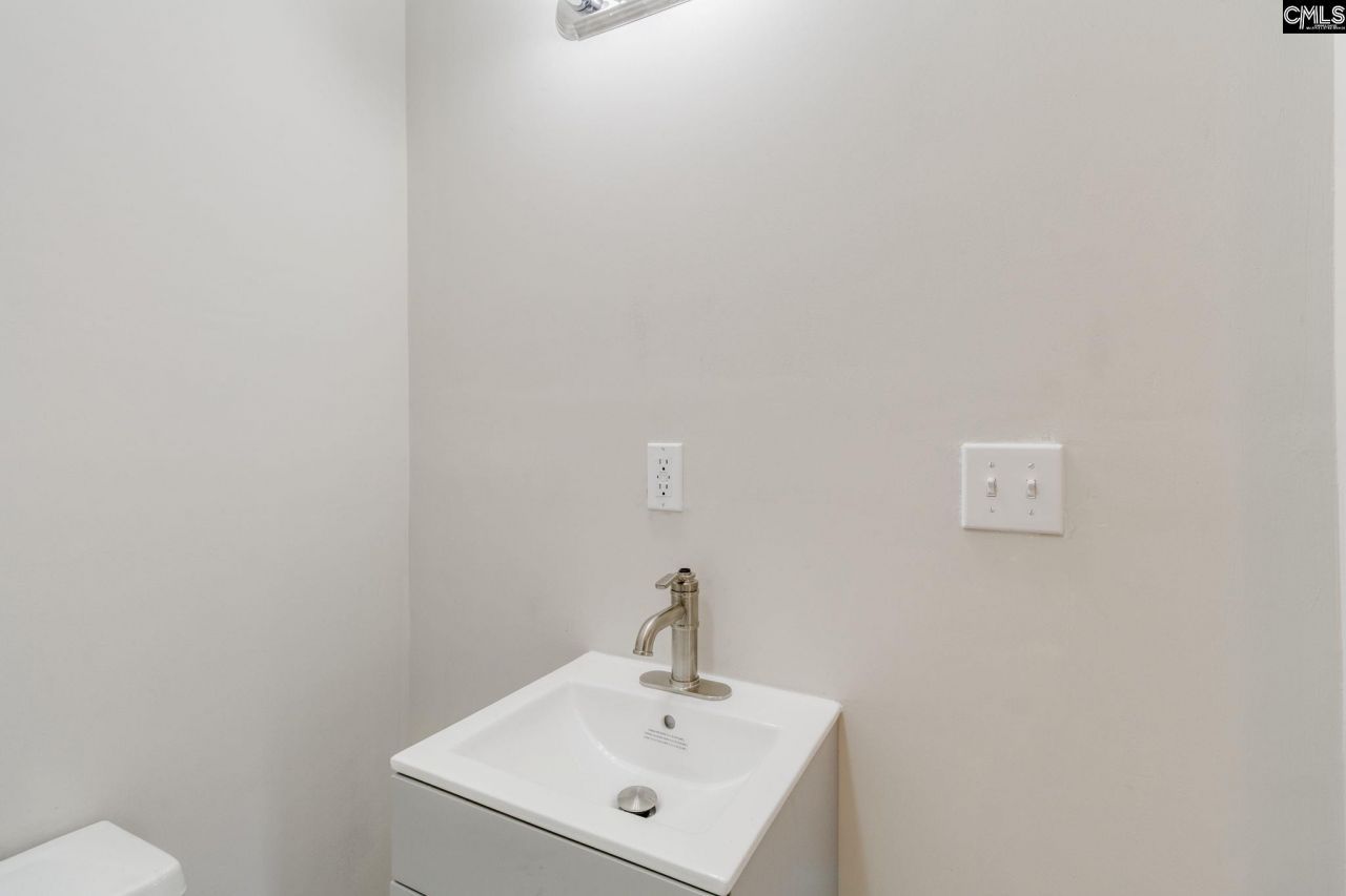 5793 Lockhart Road Photo 24
