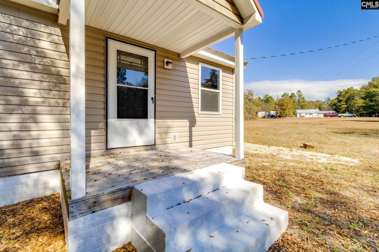 5793 Lockhart Road  Photo 6