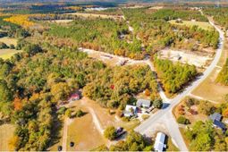 5897 Lockhart Road photo 4