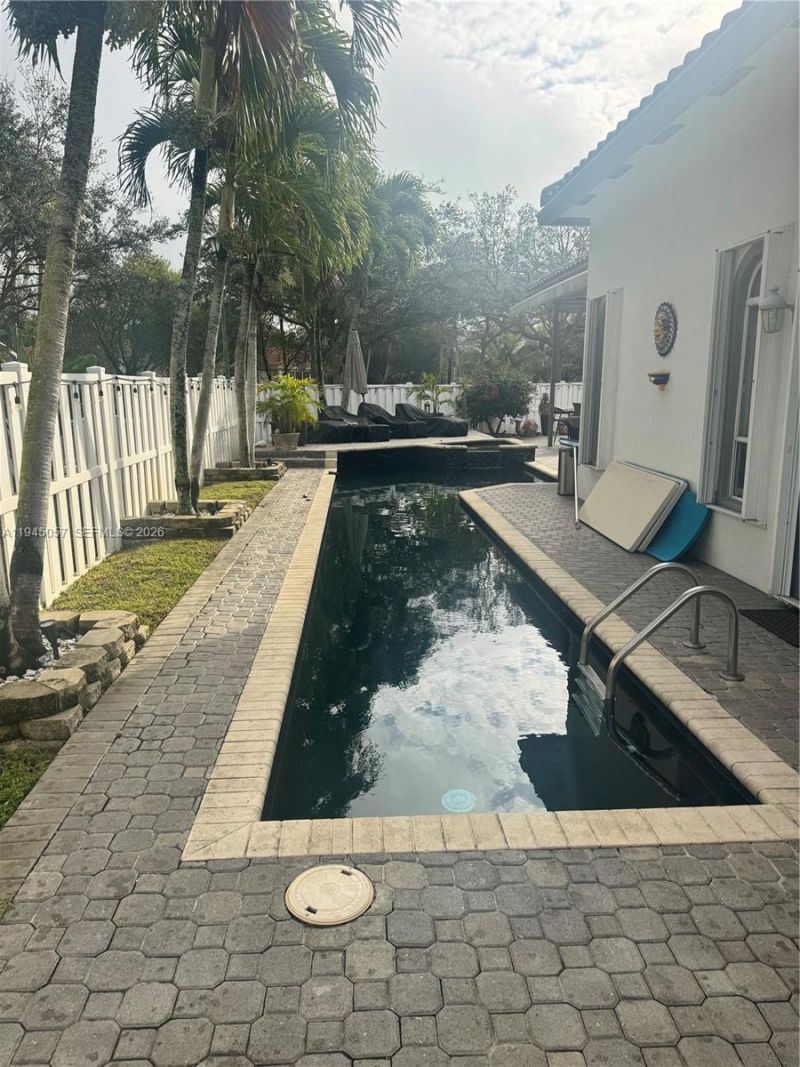 13707 NW 21st St , Pembroke Pines, FL 33028 Photo