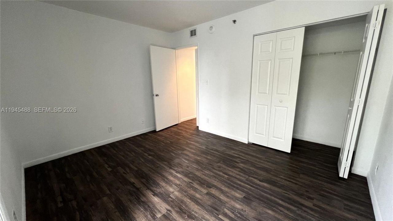 3300 NE 192nd St , Unit 301, Aventura, FL 33180 Photo