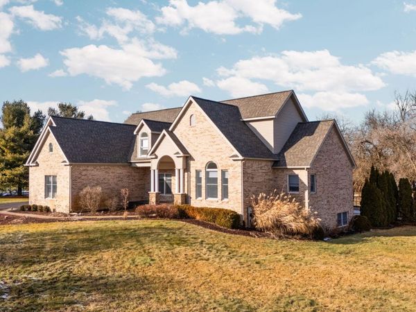 9069 Emerson Drive, Saline, MI 48176