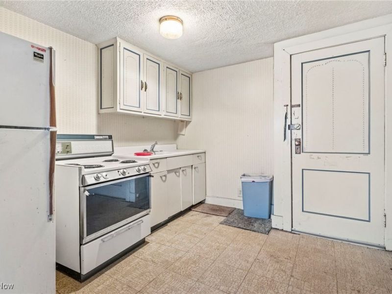 70 Park Avenue SE, Carrollton, OH 44615 Photo 15