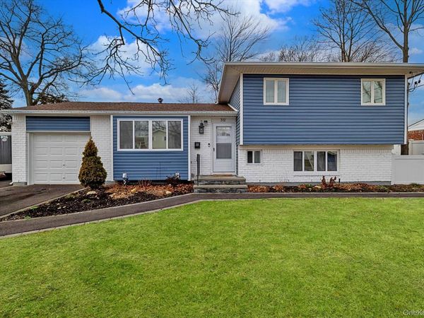 312 W 20th Street, Deer Park, NY 11729