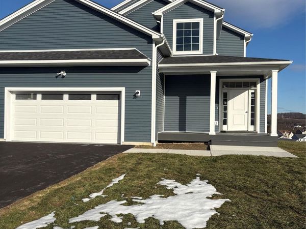 34 Dartmouth Drive, Poughkeepsie, NY 12603