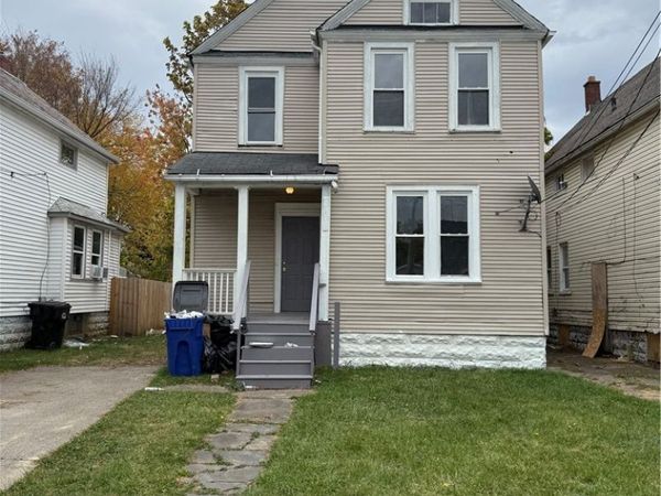 2113 W 104th Street, Cleveland, OH 44102