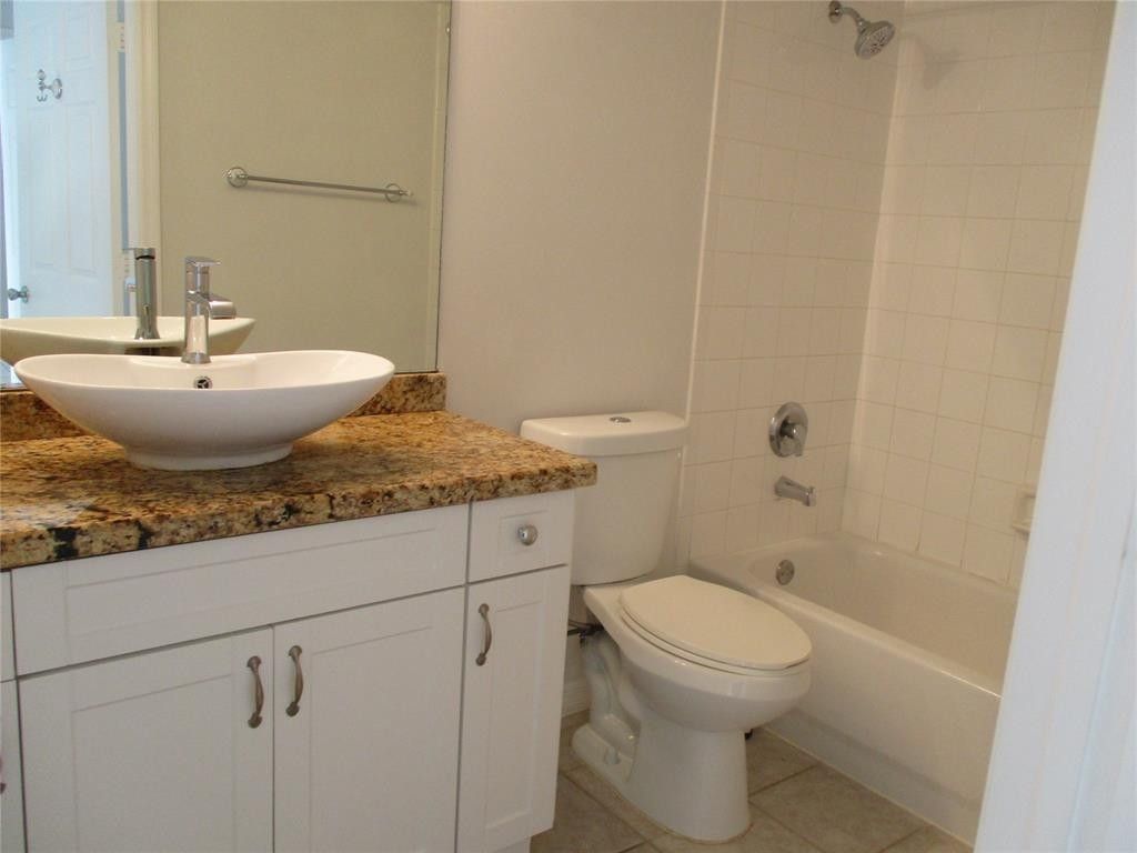 5045 Wiles Road, Unit 206, Coconut Creek, FL 33073 Photo