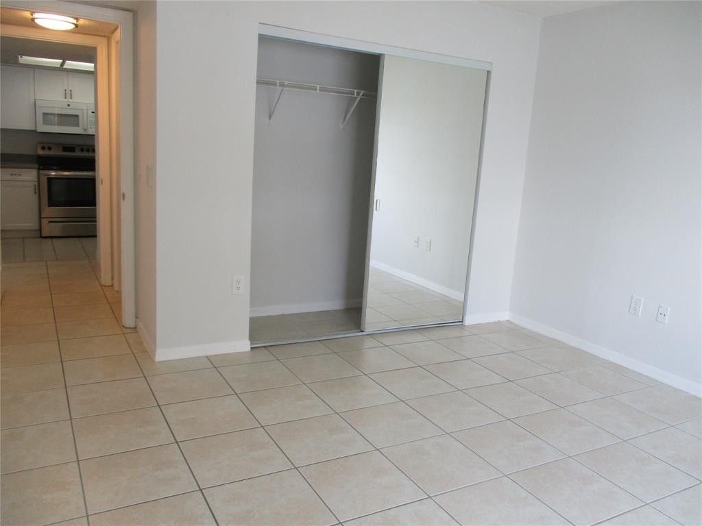 5045 Wiles Road, Unit 206, Coconut Creek, FL 33073 Photo