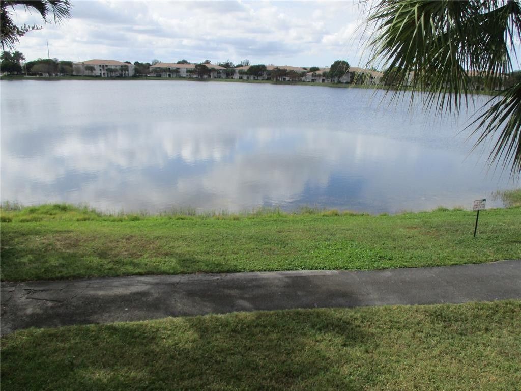 5045 Wiles Road, Unit 206, Coconut Creek, FL 33073 Photo