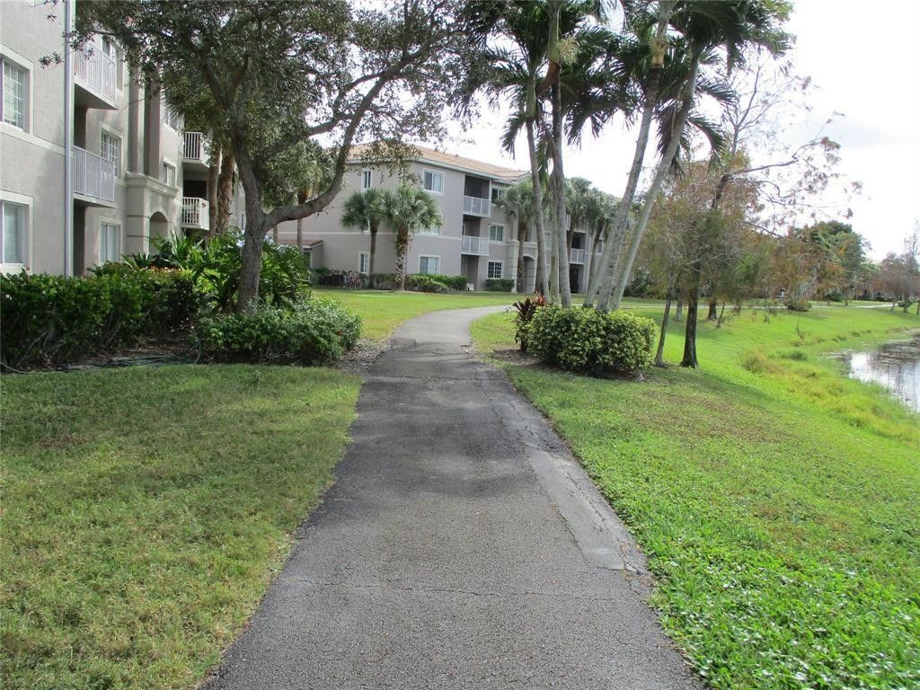 5045 Wiles Road, Unit 206, Coconut Creek, FL 33073 Photo