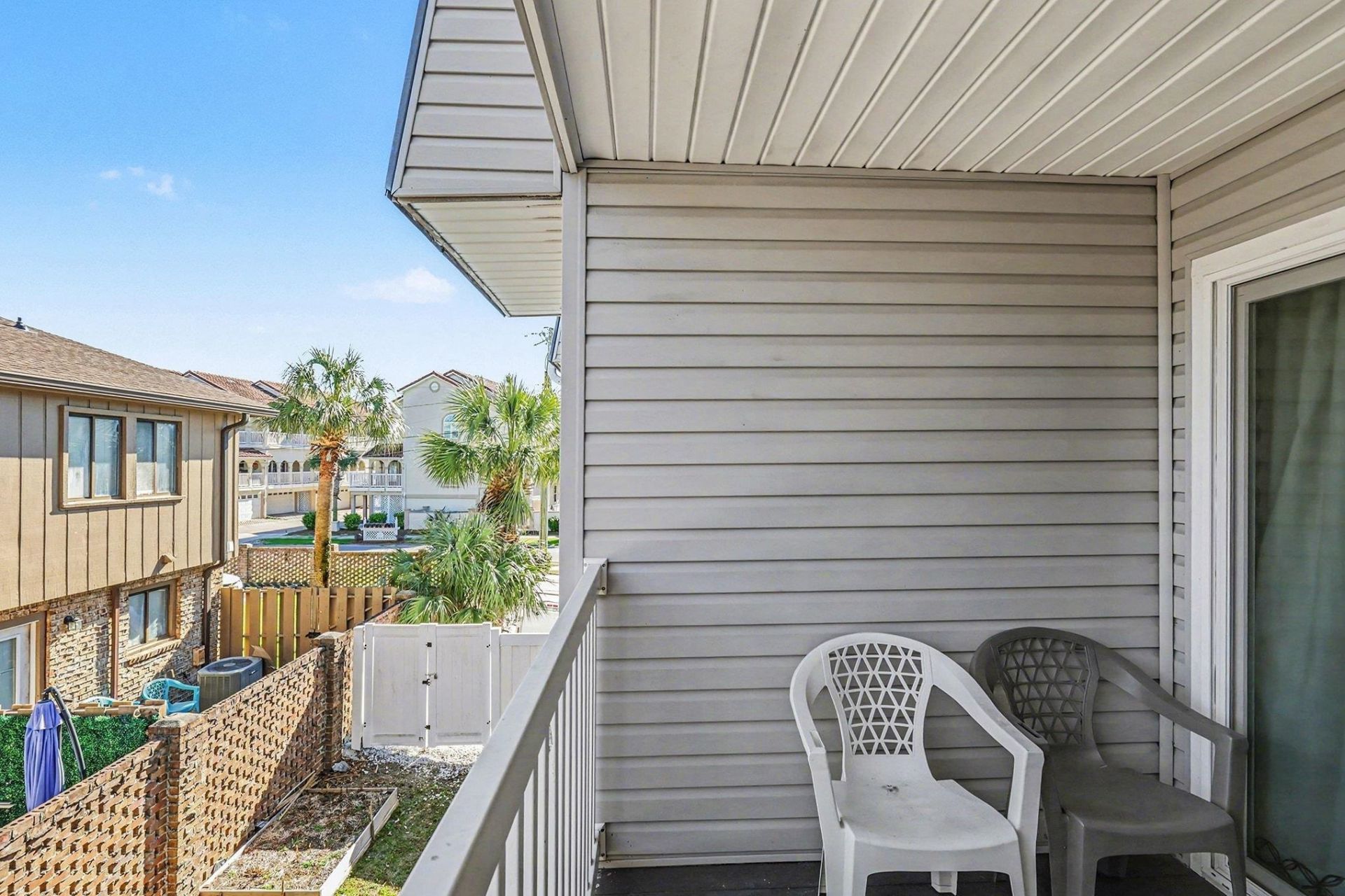 401 Hillside Dr. N Photo 23