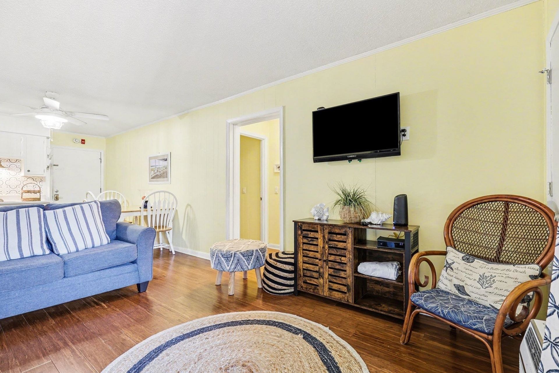 401 Hillside Dr. N Photo 7