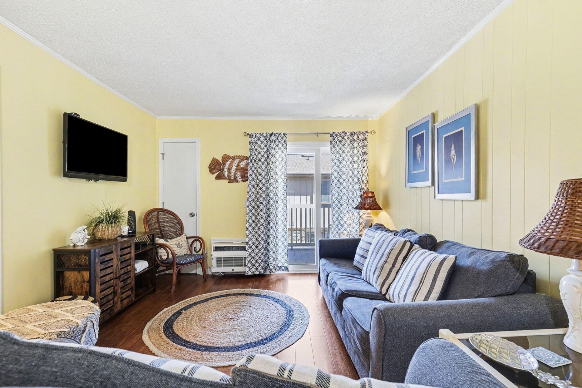 401 Hillside Dr. N Photo 8