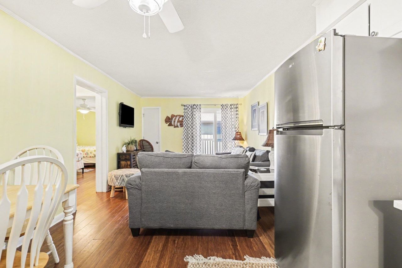 401 Hillside Dr. N Photo 9