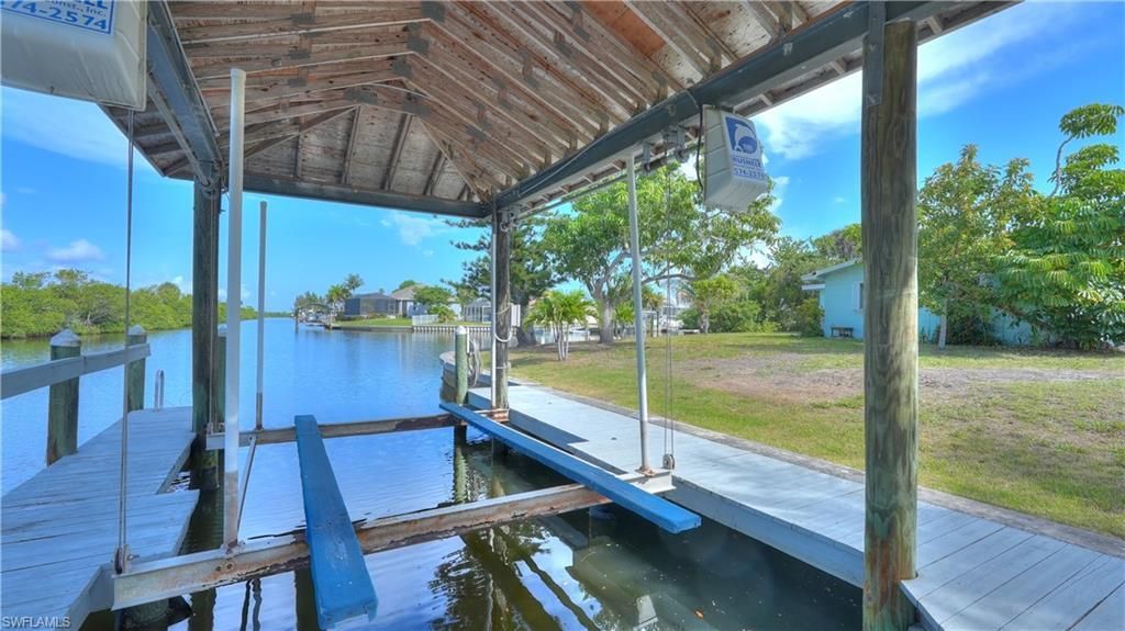 12055 Matlacha Blvd, Matlacha Isles, FL 33991 Photo