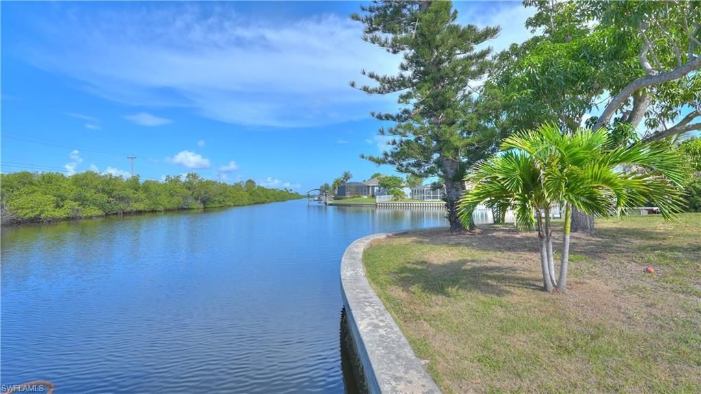 12055 Matlacha Blvd, Matlacha Isles, FL 33991 Photo