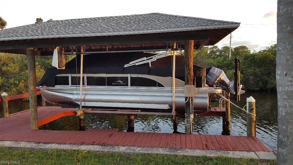 12055 Matlacha Blvd, Matlacha Isles, FL 33991 Photo