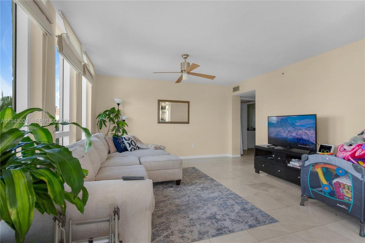 610 W Las Olas Blvd, Unit 513N, Fort Lauderdale, FL 33312 Photo