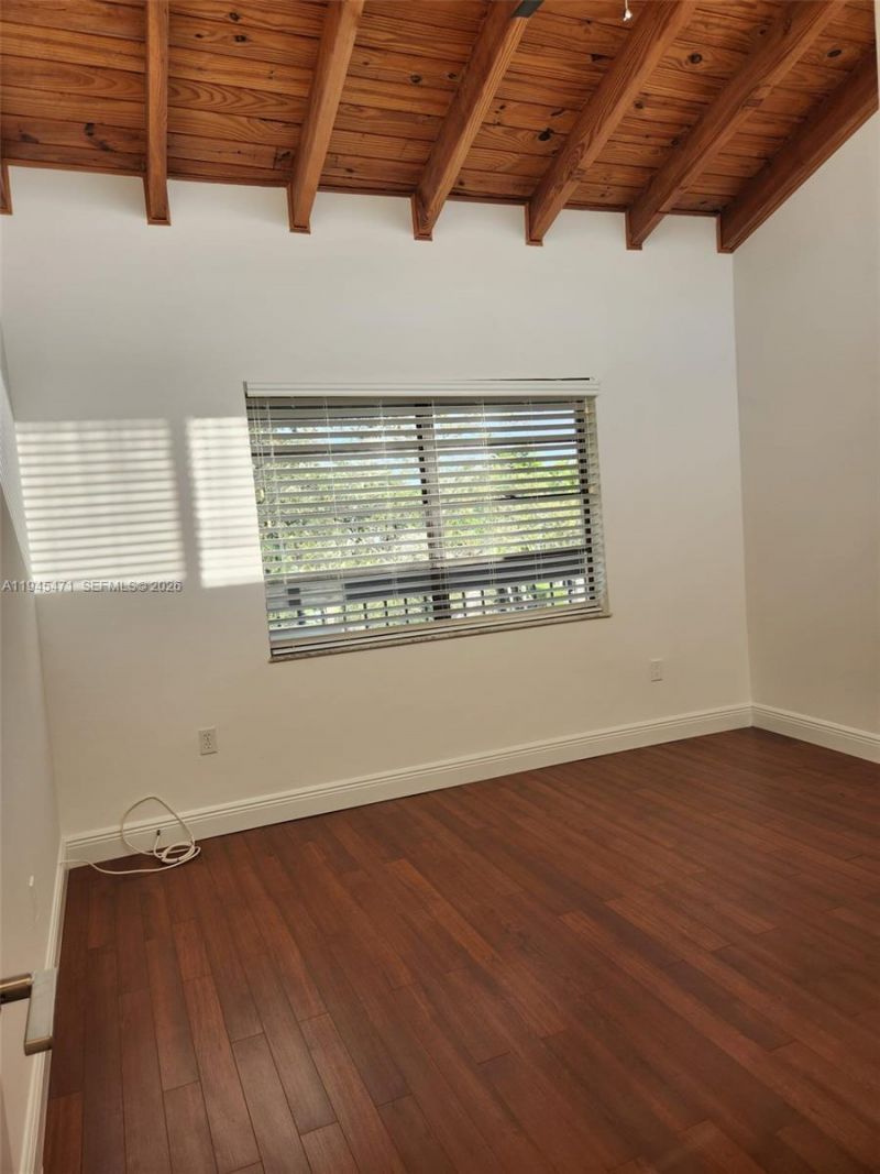 5201 Orduna Dr, Unit 14, Coral Gables, FL 33146 Photo