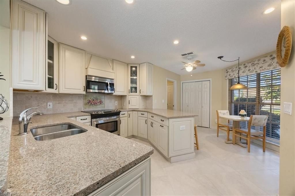 4198 Royal Wood Blvd, Naples, FL 34112 Photo