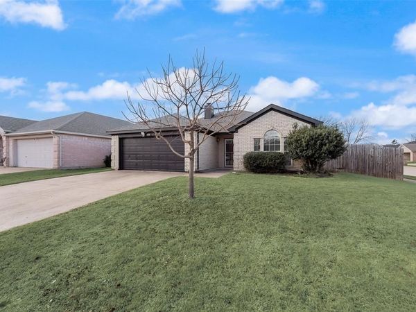 4816 Topaz Lane, Granbury, TX 76049