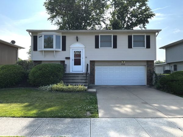16500 76th Avenue, Tinley Park, IL 60477