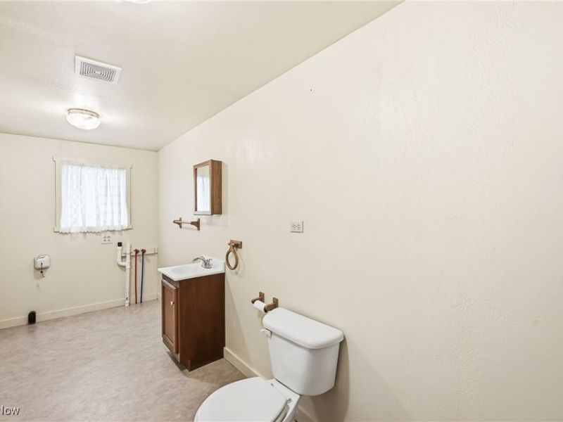 218 S Lincoln Avenue, Lisbon, OH 44432 Photo 26