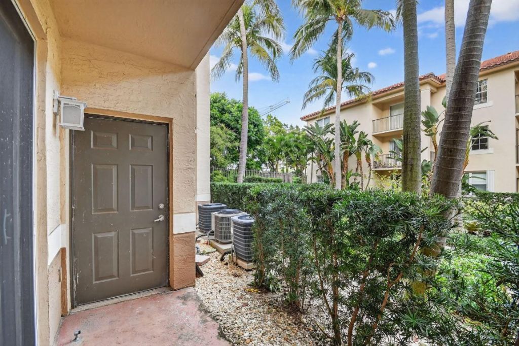 1805 N Flagler Drive, Unit 115, West Palm Beach, FL 33407 Photo