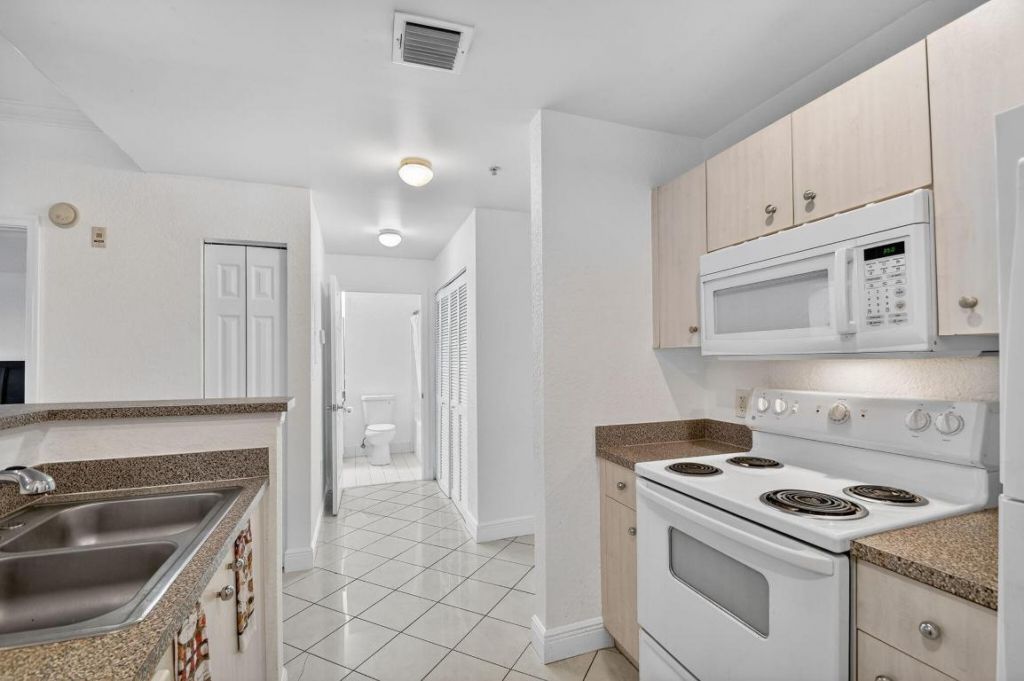 1805 N Flagler Drive, Unit 115, West Palm Beach, FL 33407 Photo