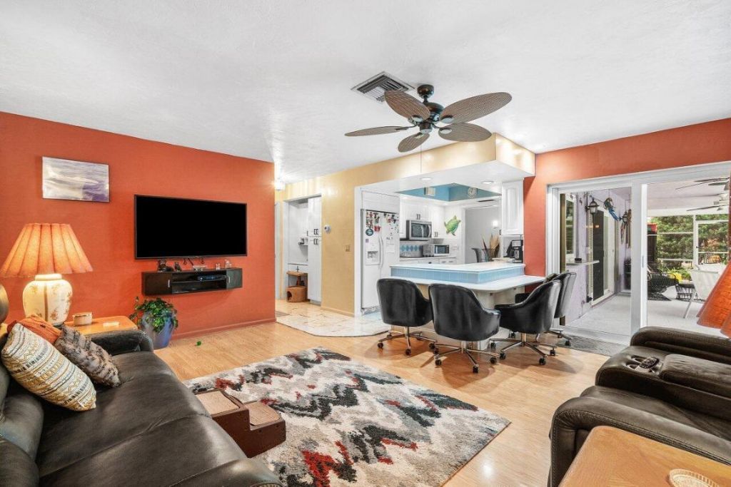 1220 SW 25th Place, Boynton Beach, FL 33426 Photo