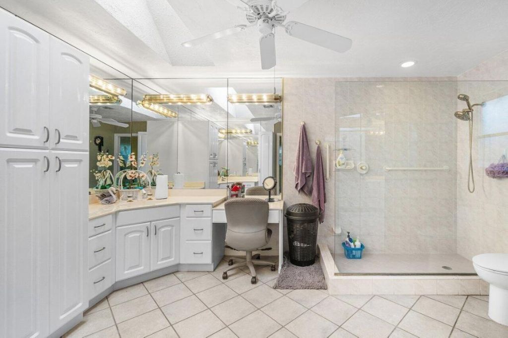 1220 SW 25th Place, Boynton Beach, FL 33426 Photo