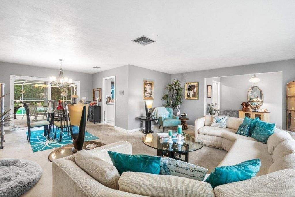 1220 SW 25th Place, Boynton Beach, FL 33426 Photo