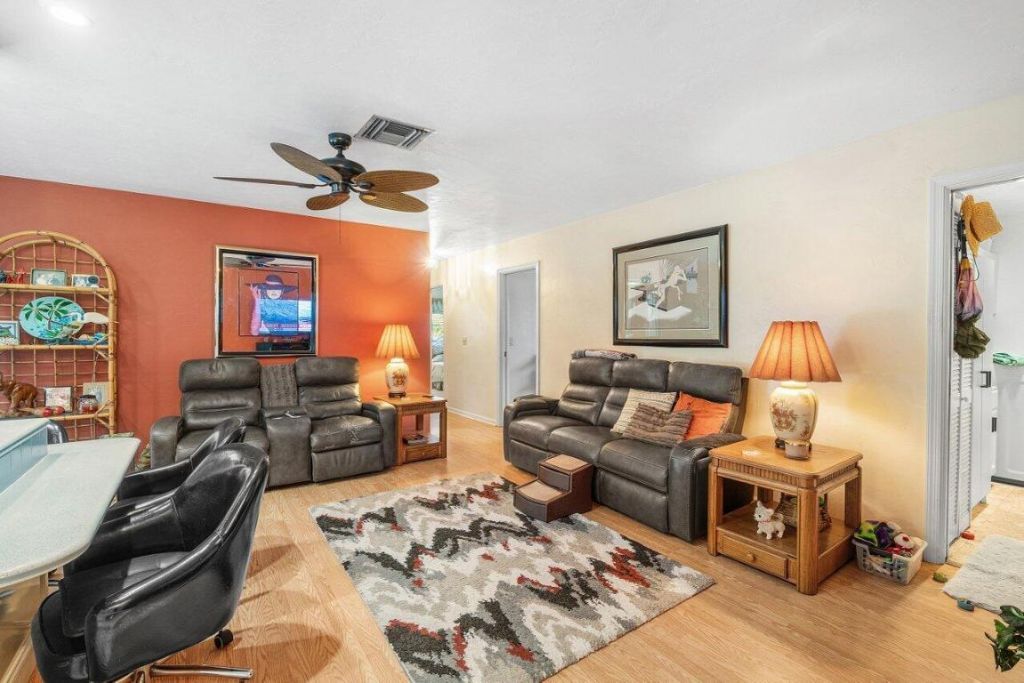 1220 SW 25th Place, Boynton Beach, FL 33426 Photo