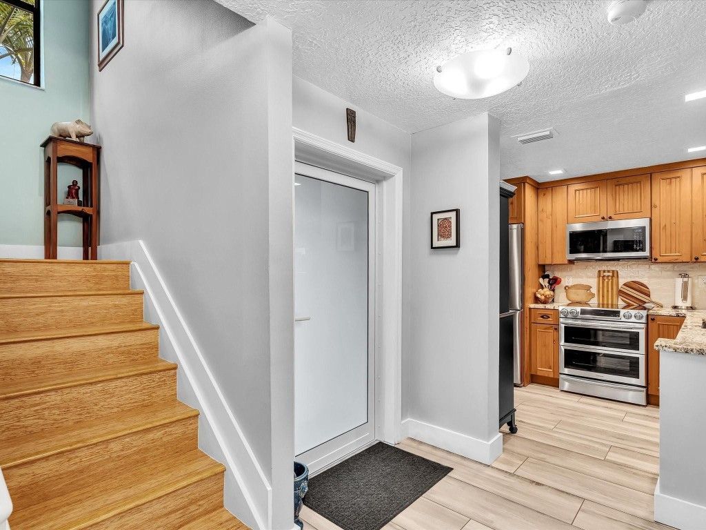 240 City View Drive, Unit 240, Fort Lauderdale, FL 33311 Photo