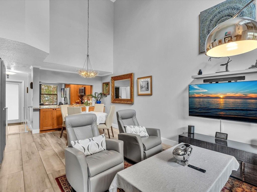 240 City View Drive, Unit 240, Fort Lauderdale, FL 33311 Photo