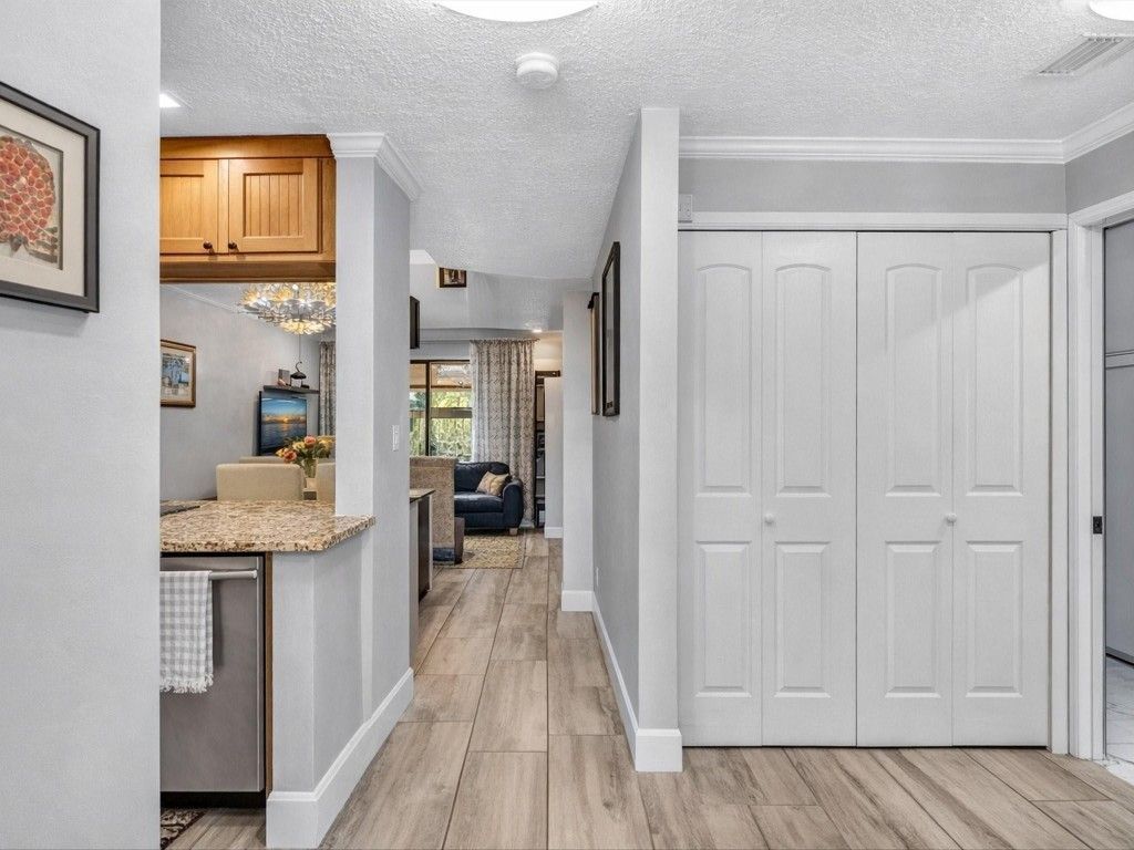 240 City View Drive, Unit 240, Fort Lauderdale, FL 33311 Photo