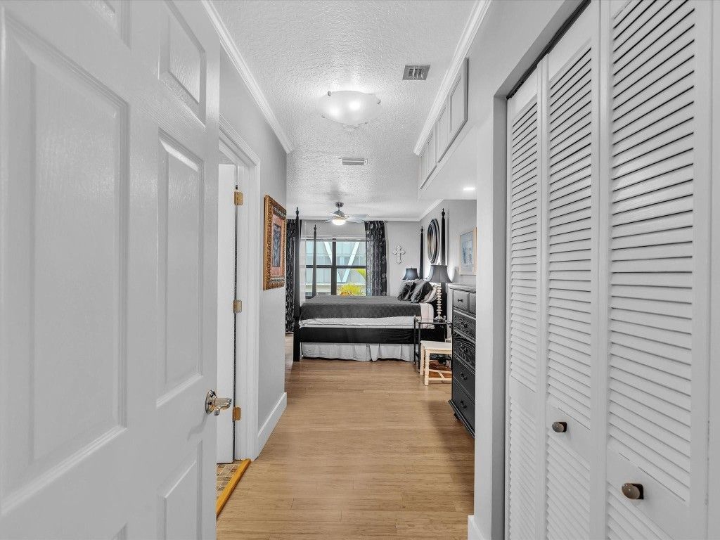 240 City View Drive, Unit 240, Fort Lauderdale, FL 33311 Photo