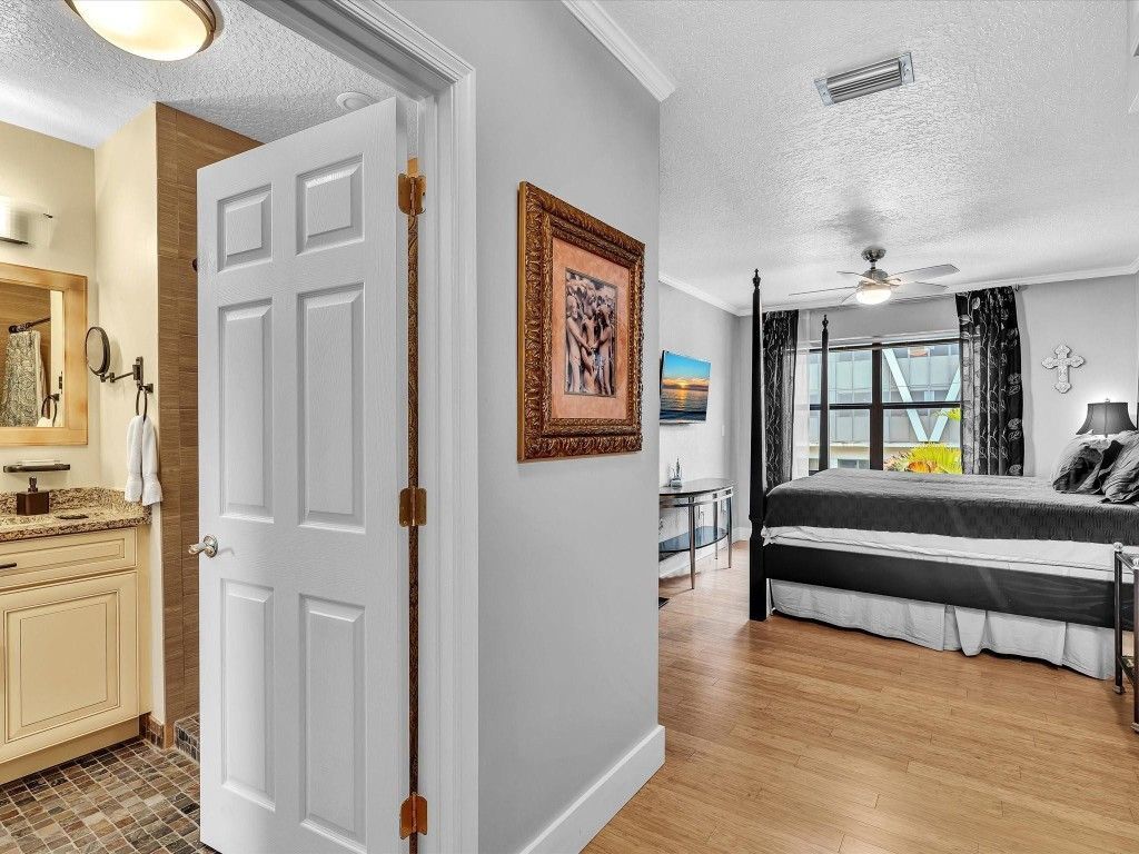 240 City View Drive, Unit 240, Fort Lauderdale, FL 33311 Photo