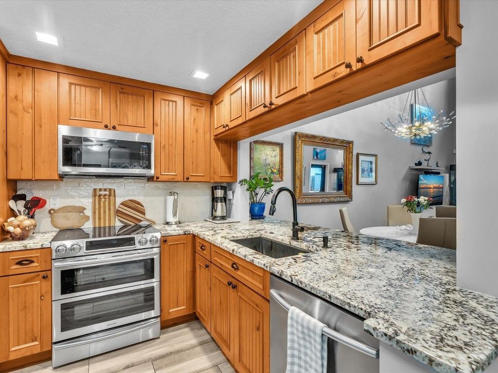 240 City View Drive, Unit 240, Fort Lauderdale, FL 33311 Photo