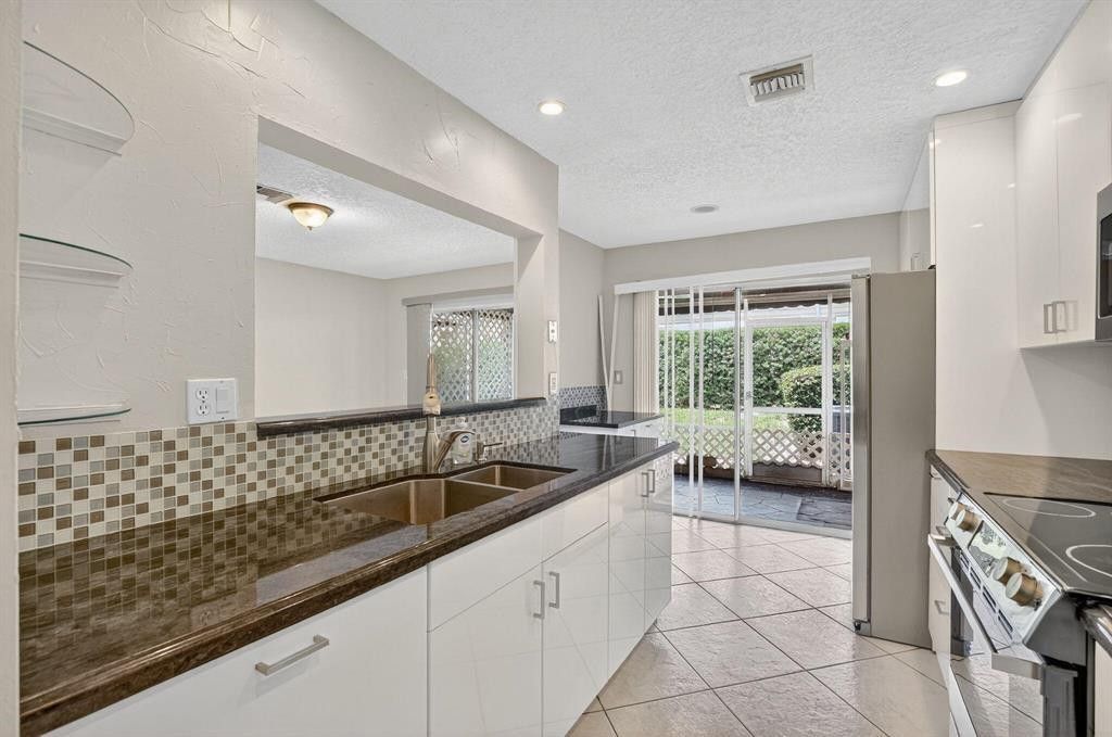 5051 Pointe Emerald Ln, Unit 5051, Boca Raton, FL 33486 Photo