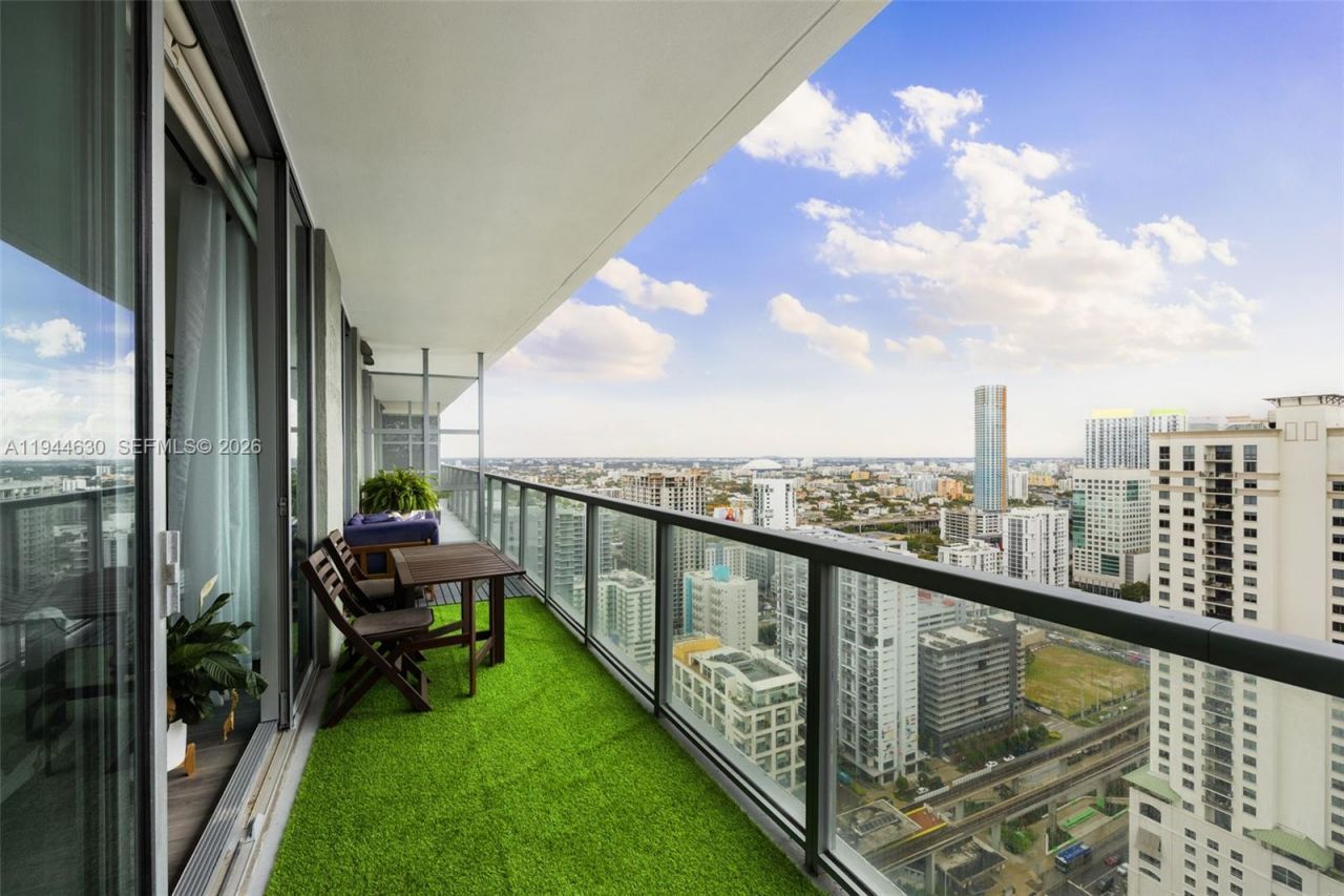 1111 SW 1st Ave, Unit 3723-N, Miami, FL 33130 Photo