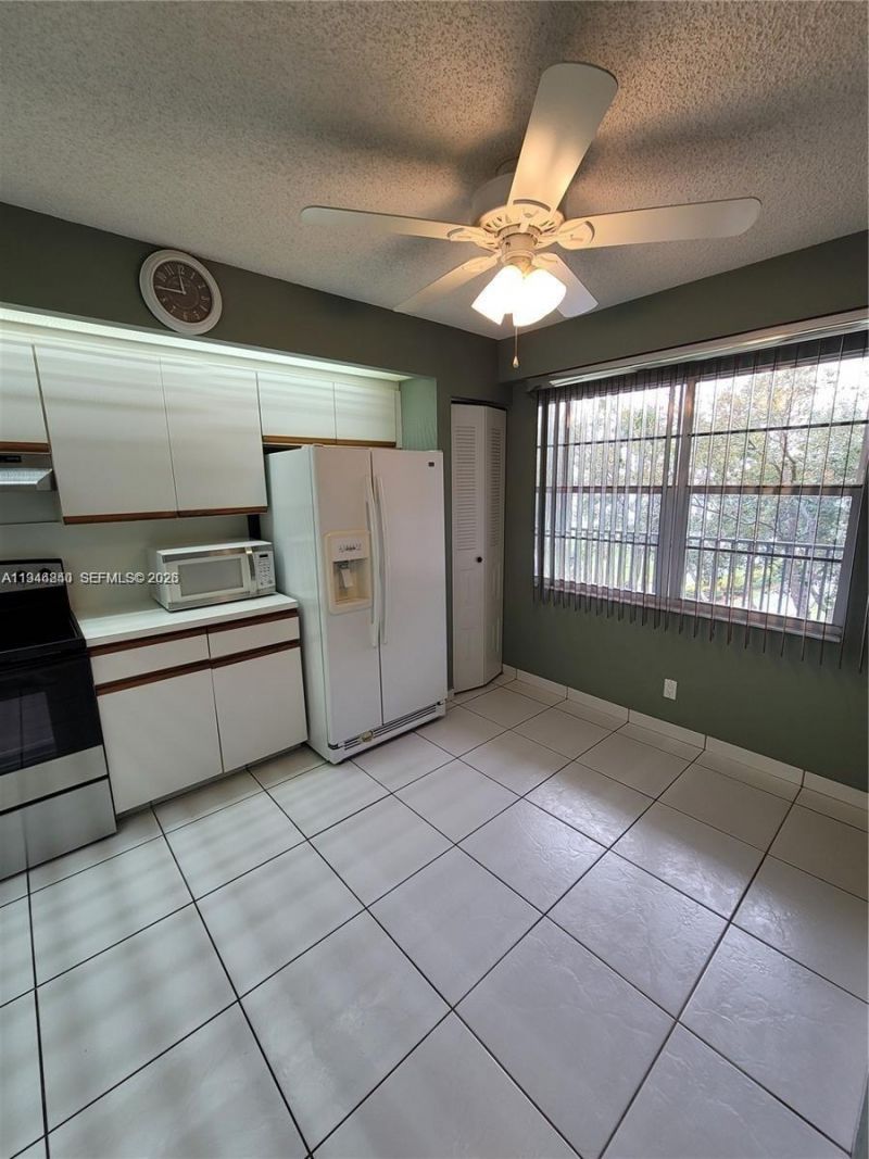 901 SW 128th Ter, Unit 410A, Pembroke Pines, FL 33027 Photo