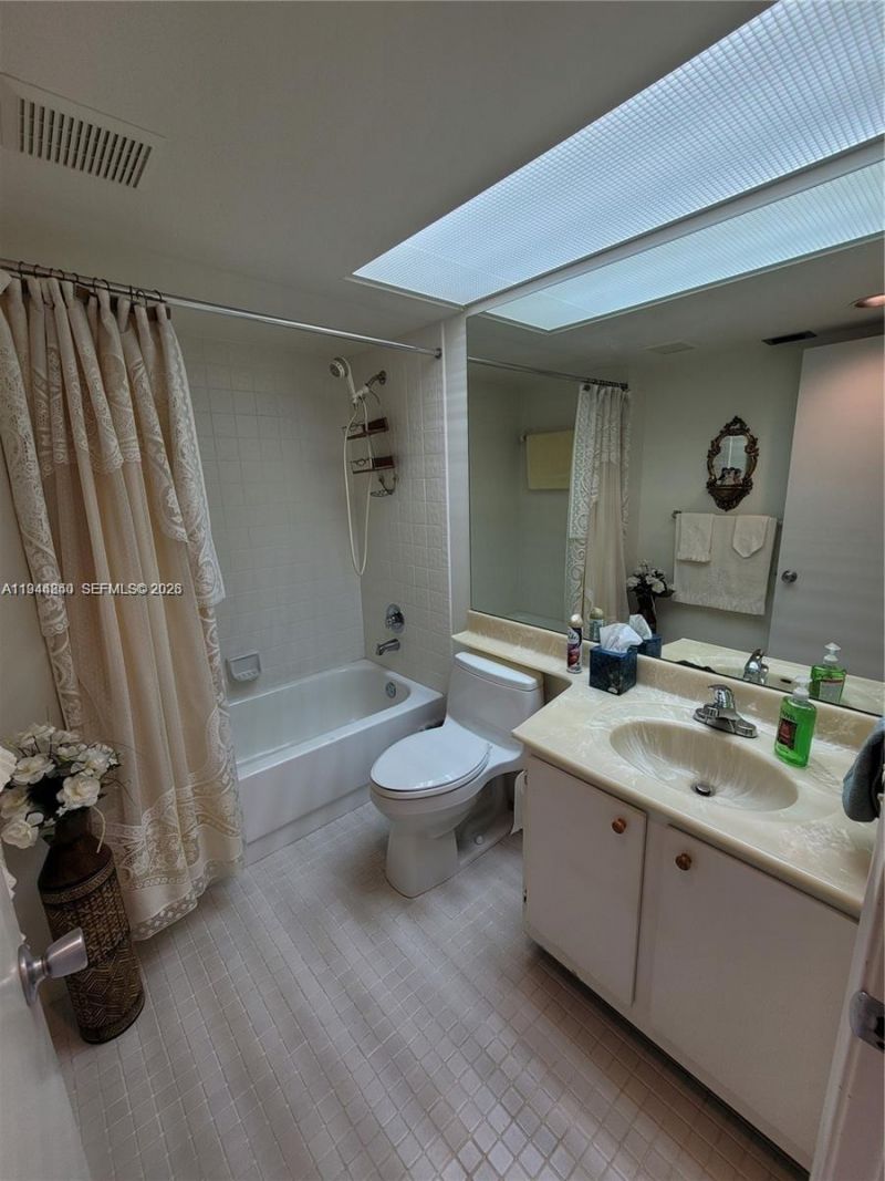 901 SW 128th Ter, Unit 410A, Pembroke Pines, FL 33027 Photo
