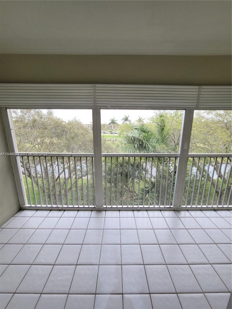 901 SW 128th Ter, Unit 410A, Pembroke Pines, FL 33027 Photo