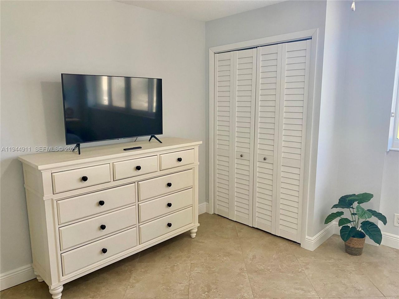 125 Ocean Ave , Unit 202, Palm Beach Shores, FL 33404 Photo