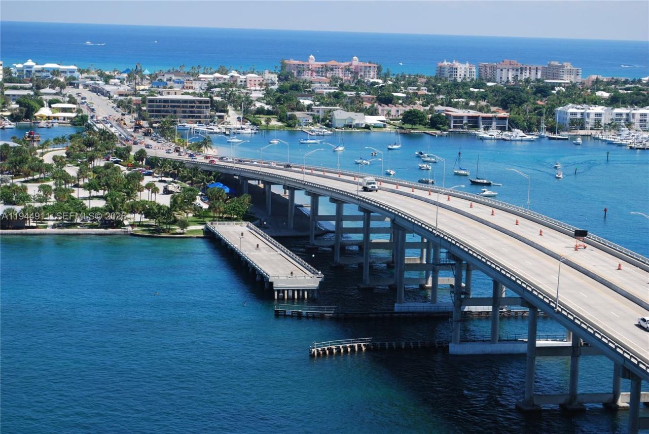 125 Ocean Ave , Unit 202, Palm Beach Shores, FL 33404 Photo