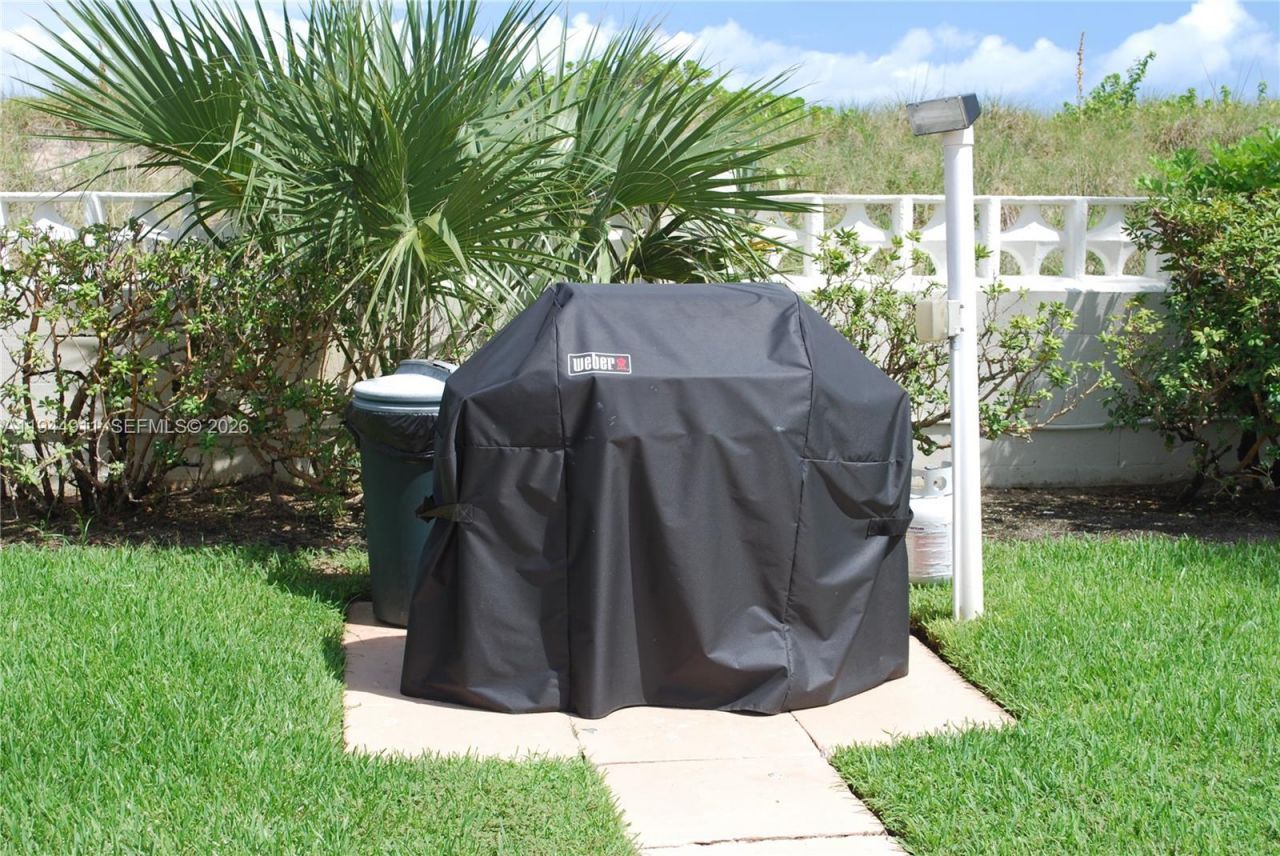 125 Ocean Ave , Unit 202, Palm Beach Shores, FL 33404 Photo